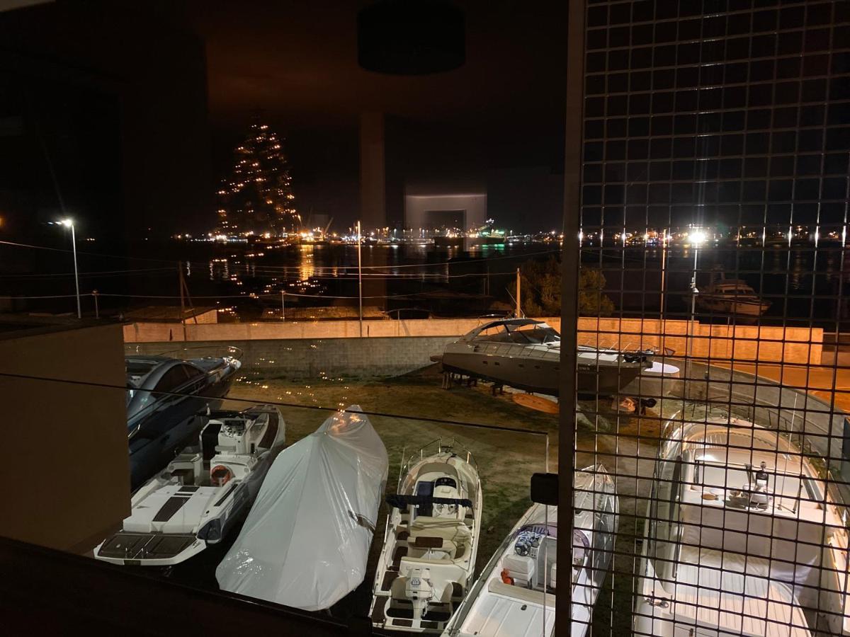 Vista Mar Lägenhet Brindisi Exteriör bild