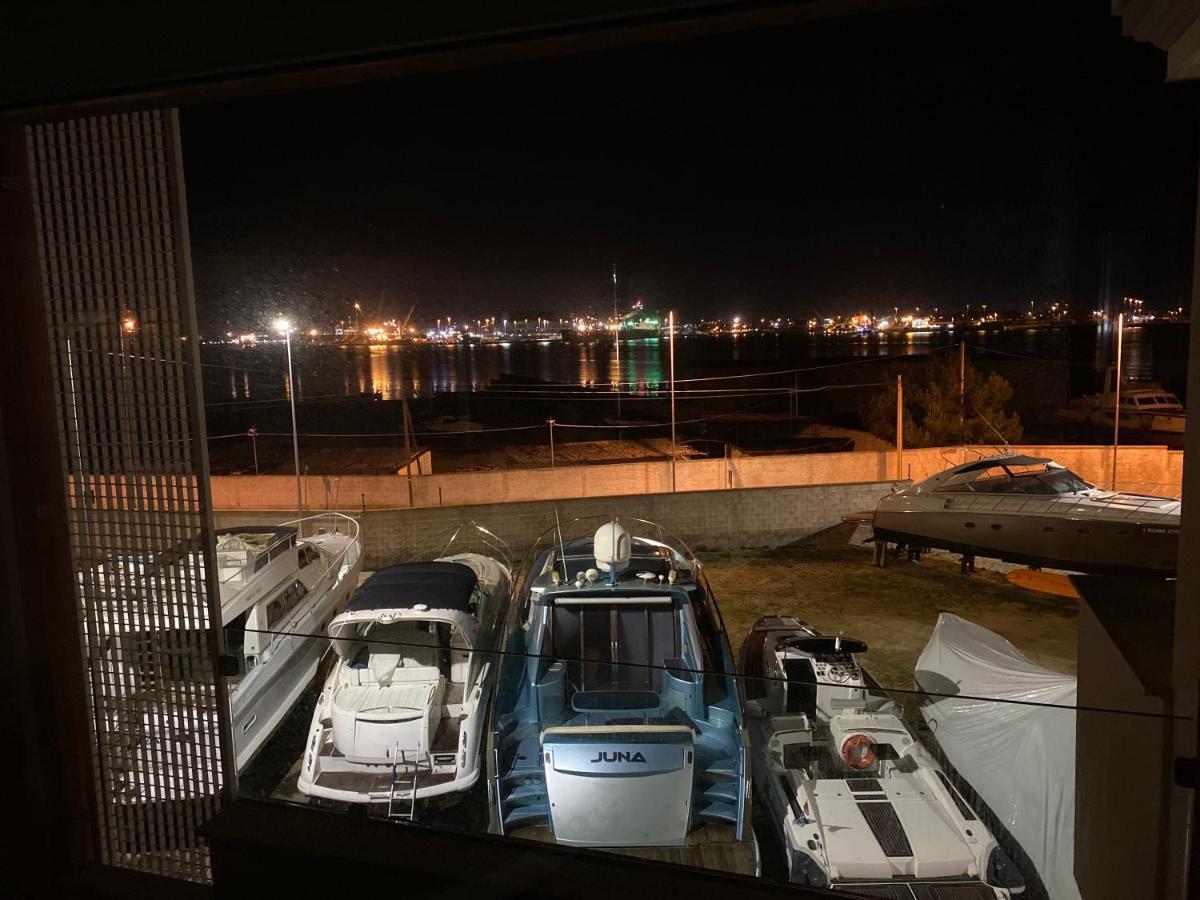 Vista Mar Lägenhet Brindisi Exteriör bild